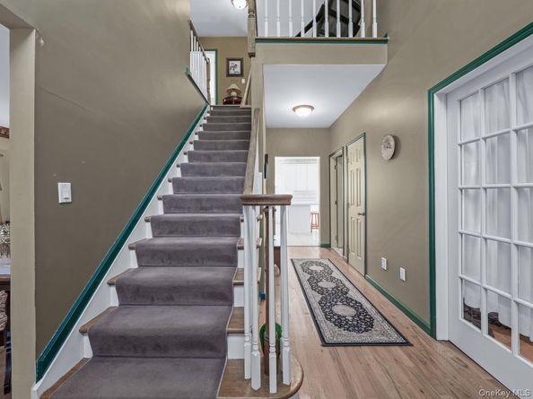 171 Glen Avenue, Sea Cliff NY 11579