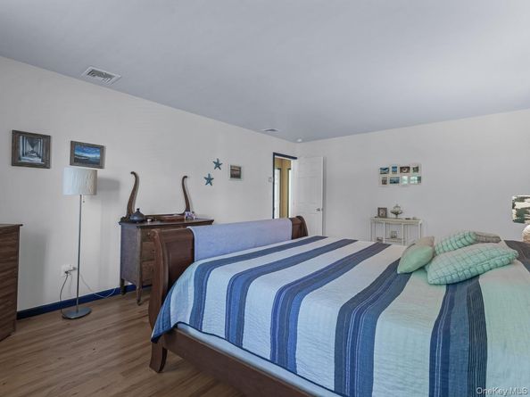 171 Glen Avenue, Sea Cliff NY 11579