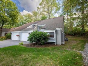 971 Heritage Hills E, Somers NY 10589
