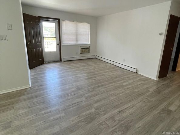 3C Hemlock Drive, Bay Shore NY 11706