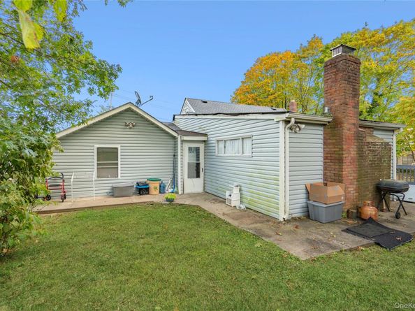 660 Rosevale Avenue, Lake Ronkonkoma NY 11779