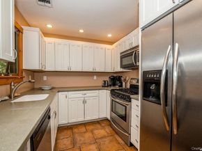 292 Little Fresh Pond Road, Southampton NY 11968