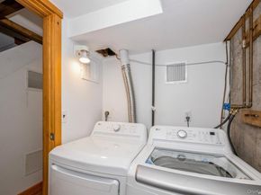 292 Little Fresh Pond Road, Southampton NY 11968