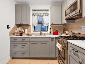 150 W End Avenue 1J, Brooklyn NY 11235
