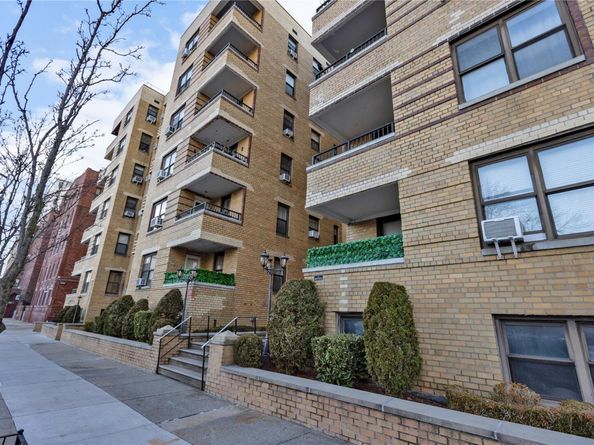150 W End Avenue 1J, Brooklyn NY 11235