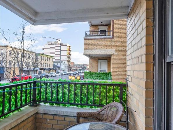 150 W End Avenue 1J, Brooklyn NY 11235