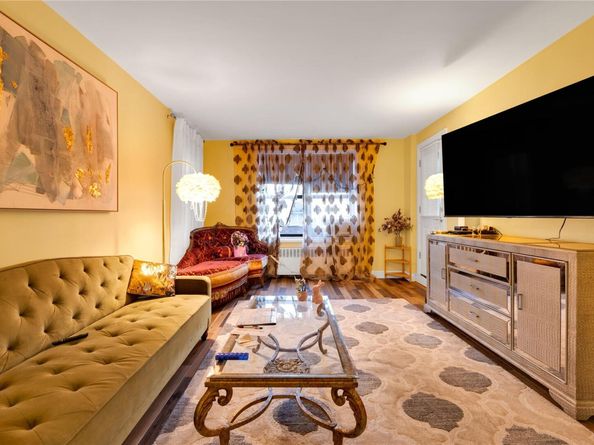 150 W End Avenue 1J, Brooklyn NY 11235