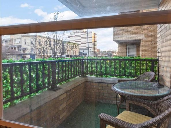 150 W End Avenue 1J, Brooklyn NY 11235