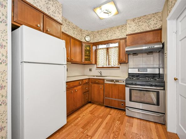 86-32 Avon Street, Jamaica Estates NY 11432