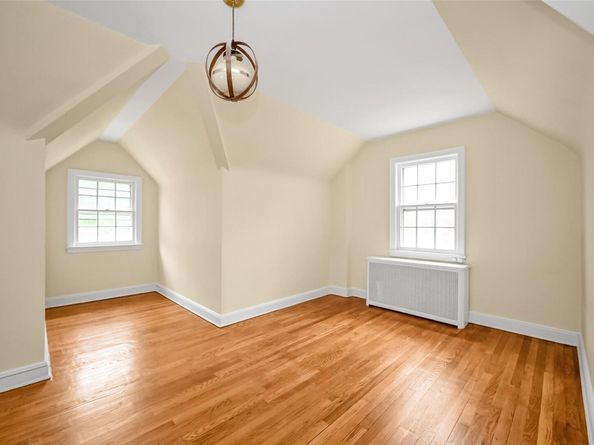 86-32 Avon Street, Jamaica Estates NY 11432