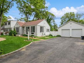 30 Horton Drive, Huntington Station NY 11746