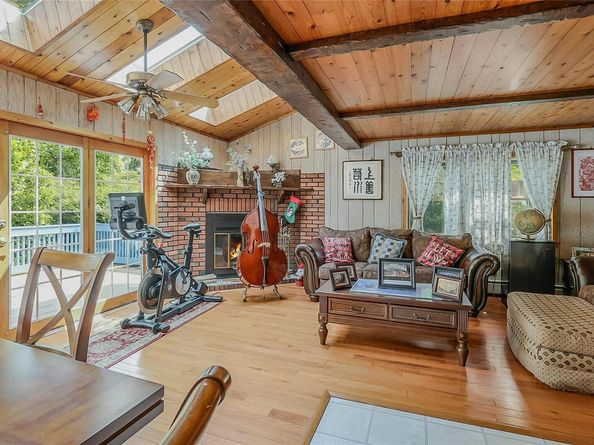 20 Baylis Place, Syosset NY 11791