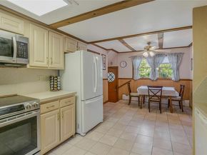20 Baylis Place, Syosset NY 11791