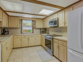 20 Baylis Place, Syosset NY 11791