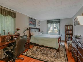 20 Baylis Place, Syosset NY 11791