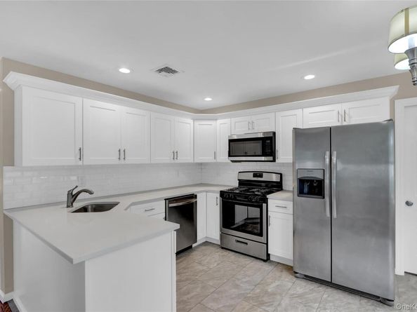 31 Teller Avenue, Coram NY 11727