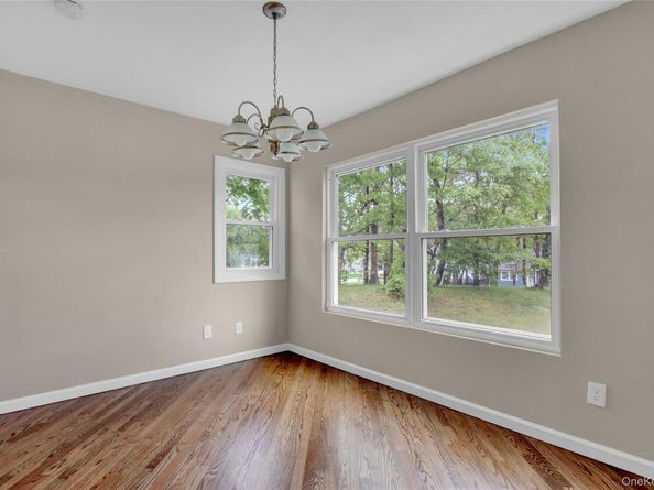31 Teller Avenue, Coram NY 11727