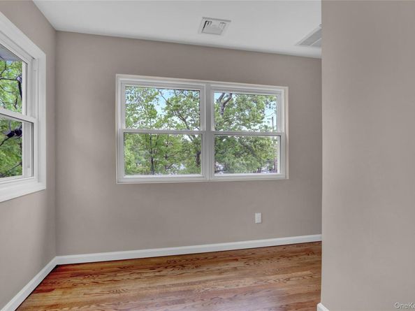 31 Teller Avenue, Coram NY 11727