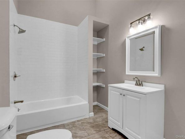 31 Teller Avenue, Coram NY 11727