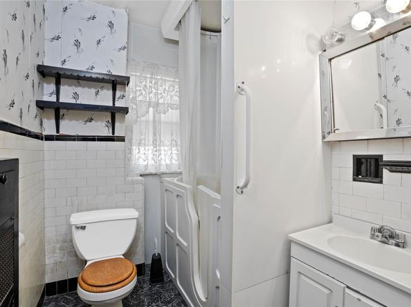 53-24 66 Street, Maspeth NY 11378