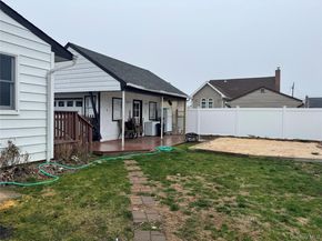 315 Cedar Court, Copiague NY 11726