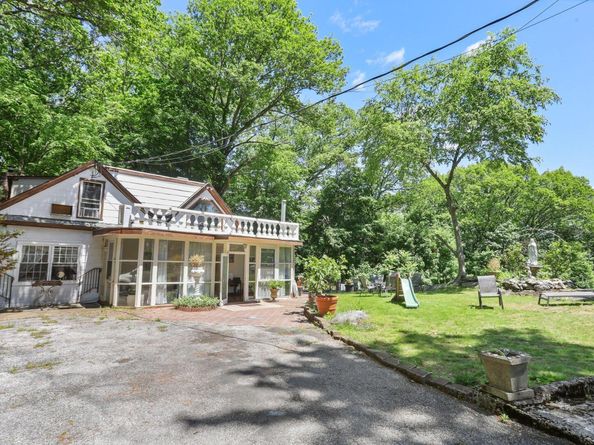 42 N Healy Avenue, Hartsdale NY 10530