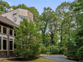 31 Marys Lane, Centerport NY 11721