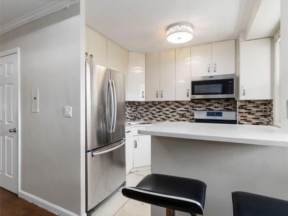 61-25 98th Street 2H, Rego Park NY 11374