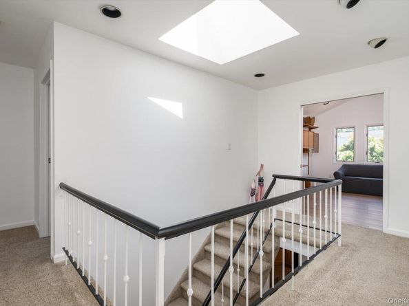 27 Bridle Path, Roslyn NY 11576