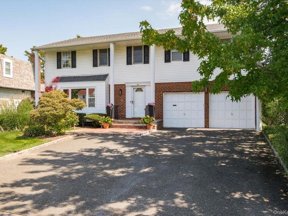 27 Bridle Path, Roslyn NY 11576