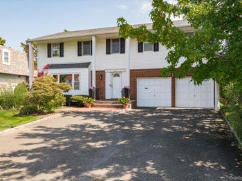 27 Bridle Path