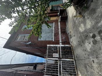 526 Barretto Street