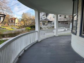 8 The Serpentine, New Rochelle NY 10801
