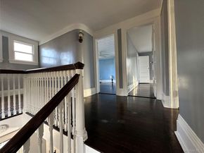 8 The Serpentine, New Rochelle NY 10801