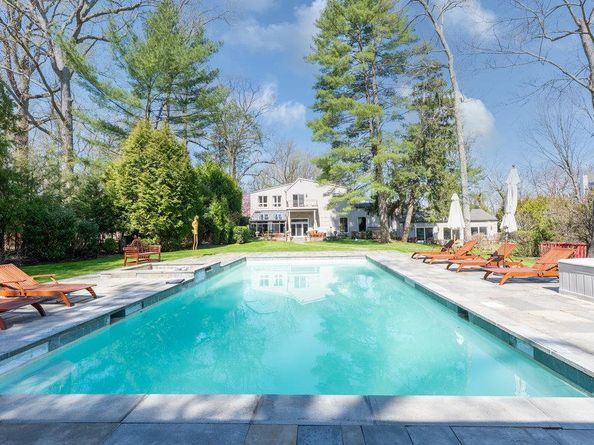 16 High Point Lane, Scarsdale NY 10583