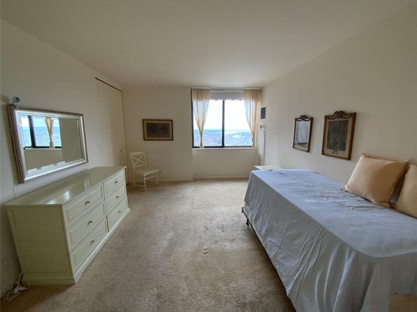 27110 Grand Central Parkway 20K, Floral Park NY 11005