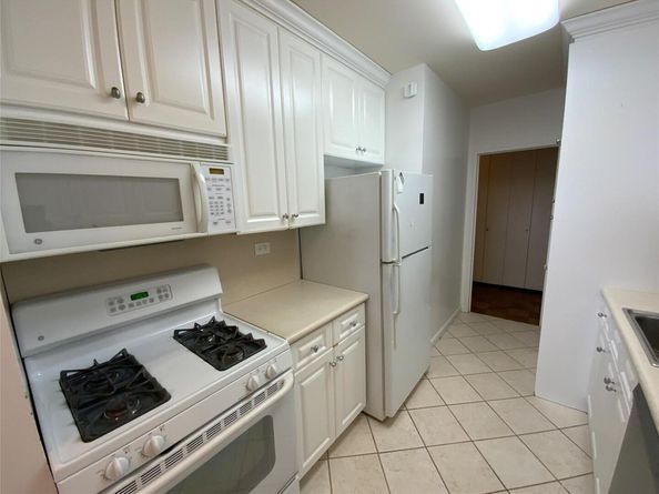 27110 Grand Central Parkway 20K, Floral Park NY 11005