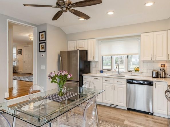 9 Gravel Hill Road, Hampton Bays NY 11946