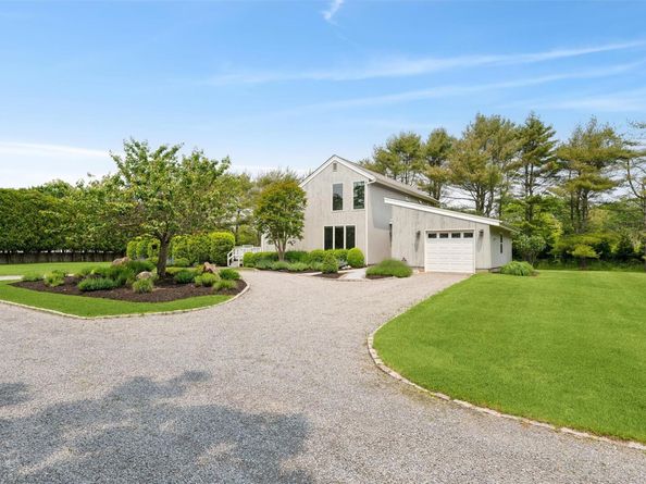 39 Tanners Neck Lane, Westhampton NY 11977