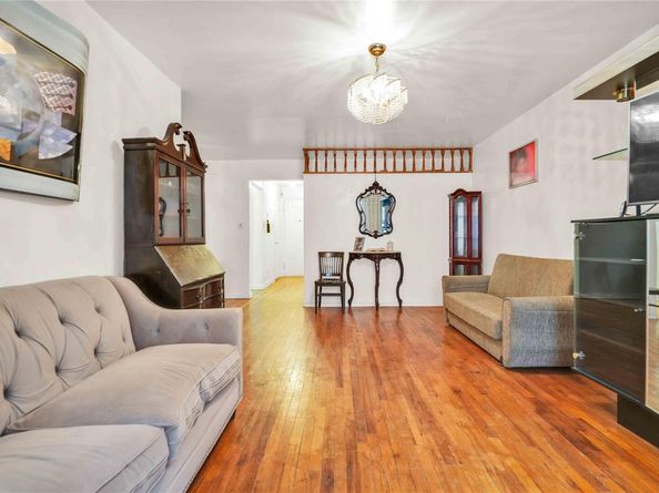 42-25 80th Street 1F, Elmhurst NY 11373