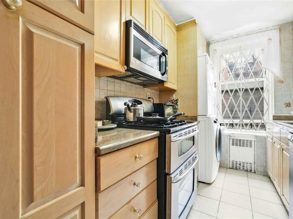 42-25 80th Street 1F, Elmhurst NY 11373