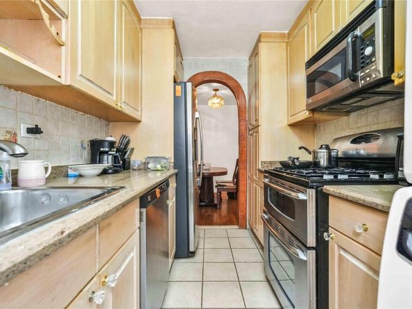 42-25 80th Street 1F, Elmhurst NY 11373