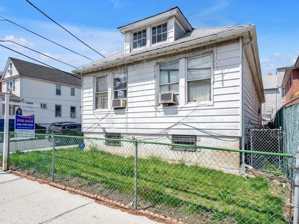 77-01 45 Avenue, Flushing NY 11373