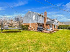 4 Midfarm Road, Rockville Centre NY 11570