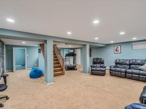 4 Midfarm Road, Rockville Centre NY 11570