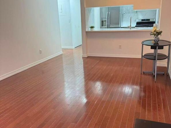 300 Albany Street 4L, New York (Manhattan) NY 10280