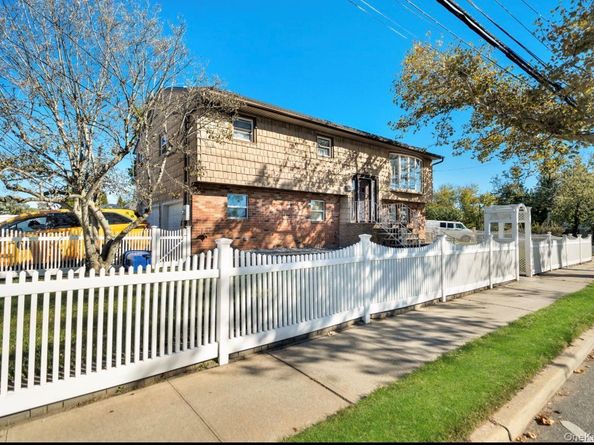 1111 Franklin Avenue, North Valley Stream NY 11580