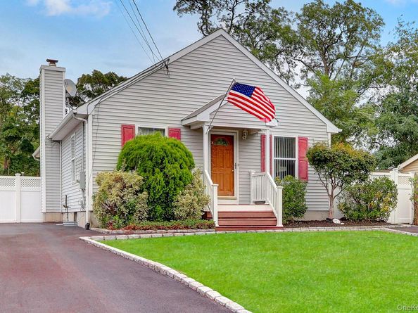 143 S Evergreen Drive, Selden NY 11784