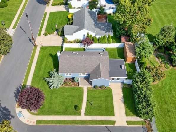 1871 Relyea Drive, Merrick NY 11566