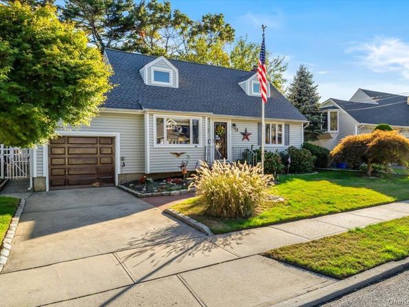 18 Nims Avenue, West Babylon NY 11704